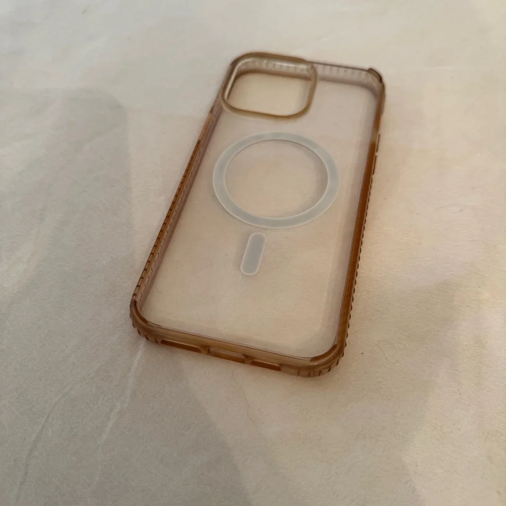 Insignia™ - Hard-Shell Case with MagSafe for iPhone 16 pro max